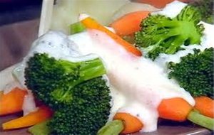 Verduras Con Salsa Mornay
