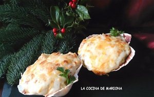 Conchas De Peregrino Rellenas De Merluza Y Gambas