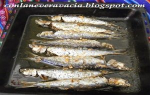 Sardinas Al Horno Con Romero, Tomillo Y Ajo
