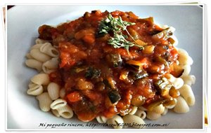 Caracolas Con Verduras Y Salsa De Tomate Casera
