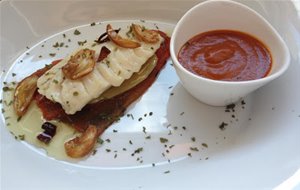 Bacalao Con Salsa Bizkaina Y Patatas Con Aroma De Pimiento Rojo Asado
