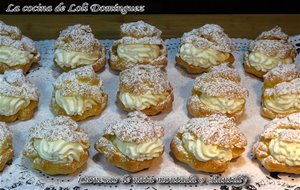 Lionesas De Nata Montada O Chantilly (pastelillos De Pasta Choux)

