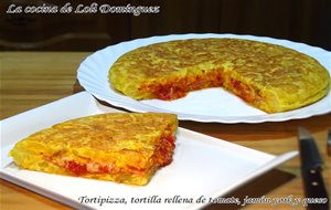Tortipizza, Tortilla Rellena De Tomate, Jamón York Y Queso
