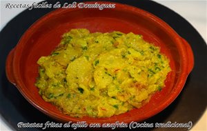 Patatas Fritas Al Ajillo Con Azafrán (cocina Tradicional) - Recetas Fáciles De Loli Domínguez
