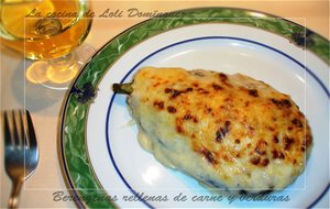 Berenjenas Rellenas De Carne, Verduras Y Bañadas Con Bechamel
