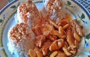 Pollo Con Almendras
