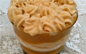 Postre De Bizcocho Con Dulce De Leche
