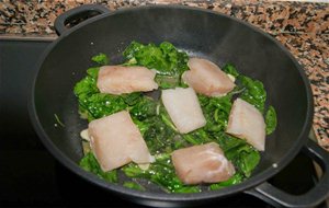 Espinacas Salteadas Con Frutos Del Mar
