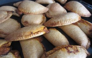 Empanadillas De Atún Con Tomate
