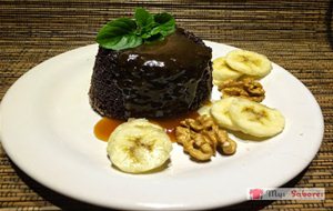 Pudding De Chocolate Con Salsa De Caramelo Y Bananas
