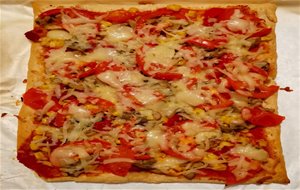 Pizza Con Masa De Hojaldre
