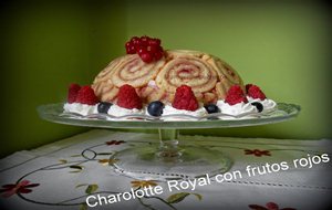 Charlotte Royal Con Frutos Rojos
