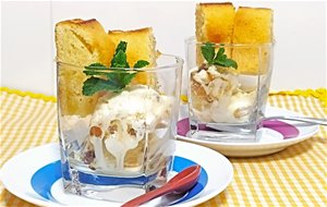 Brownie Albino Con Helado De Vainilla
