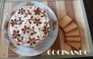 Tarta De Queso Y Galletas De Canela
