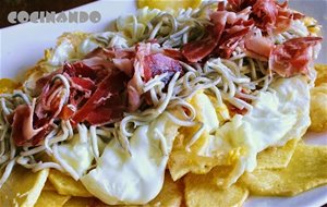 Huevos Rotos Con Jamón Y Gulas
