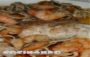 Lomos De Merluza Al Horno Con Gulas Y Gambas
