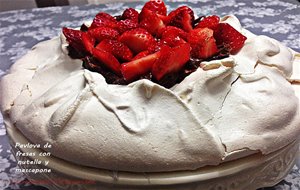 Pavlova De Fresas Con Nutella Y Mascarpone
