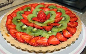 Tarta De Natillas Con Fruta
