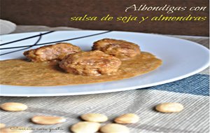 Albóndigas En Salsa De Soja Y Almendras
