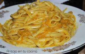 Pasta Con Saludable Y Cremosa Salsa De Calabaza Asada
