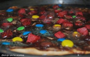 Pizza Dulce De Chocolate Y Fresas
