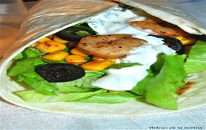 Fajitas De Gambas Y Maíz Con Aderezo De Crema Fresca Y Cilantro
