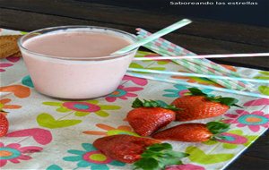 Smoothie O Batido De Plátano, Fresas Y Crema De Speculoos {sin Lactosa}
