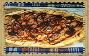 Pizza Con Chocolate Y Galletas Oreo