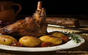 Cordero Al Horno Con Sobrasada Y Miel.
