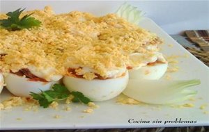 Huevos Rellenos " Al Cesto".
