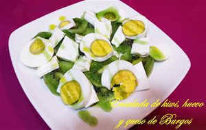 Ensalada De Kiwi, Huevo Y Queso De Burgos 
