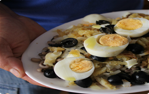 Salada De Feijão Frade Com Bacalhau
