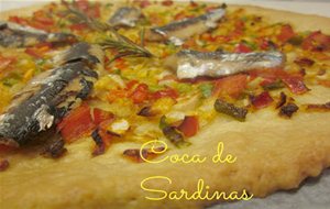 Coca De Sardinas
