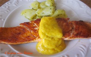 Salmón Con Crema De Verduras Ligera
