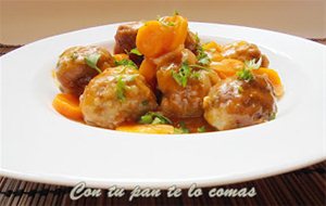 Albóndigas Con Salsa De Zanahorias
