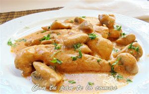 Solomillos De Pollo Al Oporto Con Champiñones
