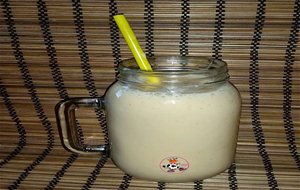 Smoothies De Papaya, Plátano Y Col
