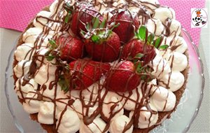 Tarta De Nata Y Fresas
