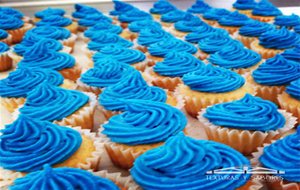 Minis Cupcakes De Buttercream De Queso Cremoso
