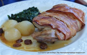 Piernas De Pavita Al Cava Con Cebollitas Francesas Y Espinacas.
