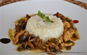 Arroz Jazmín Con Pollo, Setas Y Soja
