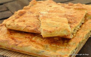 Empanada De Atún Y Cebolla Con Masa De Cerveza
