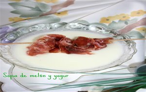Sopa Fría De Melón Con Yogur
