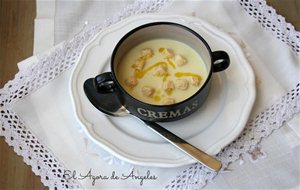 Sopa Fría De Calabacín Y Yogur
