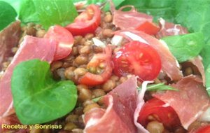 Ensalada De Lentejas, Hojitas De Espinacas Baby Y Jamón
