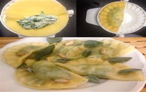 Raviolis De Espinacas Y Ricotta Aromatizados Con Salvia, Ajo Y Piñones
