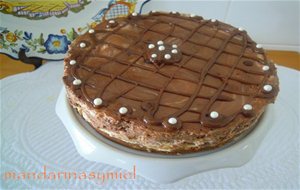 Tarta De Queso, Caramelo Y Chocolate.
