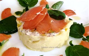 Causa Peruana (puré De Patata) Con Salmón Marinado Y Mostaza 
