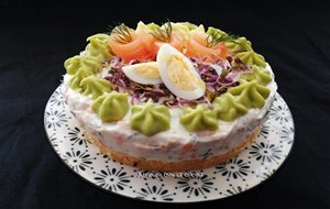 Tarta Salada De Salmón, Con Queso De Untar, Aguacate Y Base De Galleta - Sin Horno -
