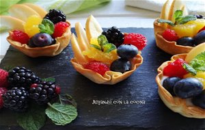 Tartaletas De Frutas Y Skyr Con Miel, Inspiradas En Zoë Françoise
